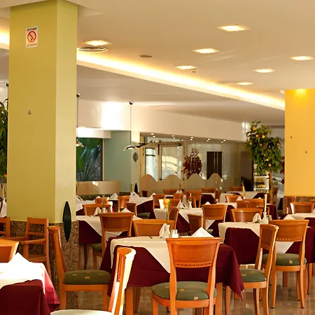 Livvo Costa & Aquapark (adults Only) 塔乌里托